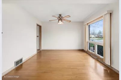 10909 Martindale Drive, Westchester, IL 60154 - Photo 9