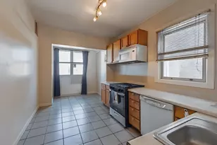 4810 W Strong Ave, Chicago, IL 60630 - Photo 3