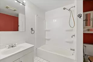 338 College Ave, Winthrop Harbor, IL 60096 - Photo 11