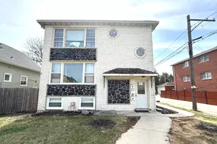 6561 W Cornelia Ave, Chicago, IL 60634 - Photo 1