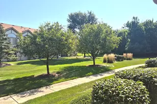 6571 Pine Lake Dr, Tinley Park, IL 60477 - Photo 3