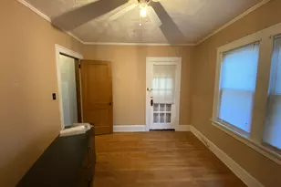 423 Auburn St, Rockford, IL 61103 - Photo 9