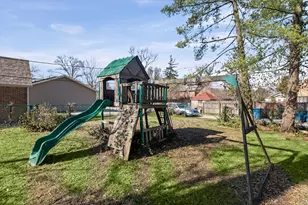 418 Cedar St, Centralia, IL 62801 - Photo 9