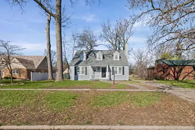 418 Cedar Street, Centralia, IL 62801 - Photo 3