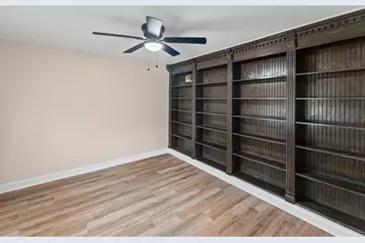 418 Cedar Street, Centralia, IL 62801 - Photo 37