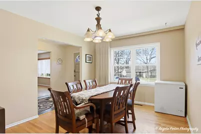 916 Essex Court, McHenry, IL 60050 - Photo 7