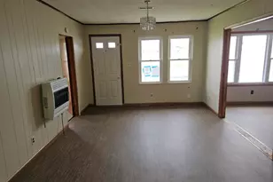 706 S Division St, Norris City, IL 62869 - Photo 13