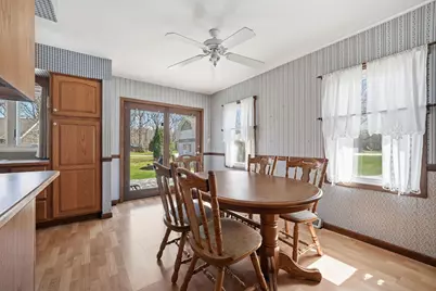 2594 E 1069th Road, Ottawa, IL 61350 - Photo 15