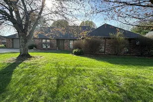 1602 S Eugene Ln, Marion, IL 62959 - Photo 5