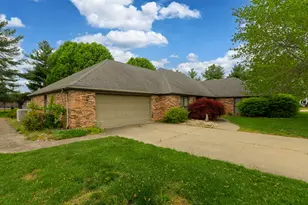 1602 S Eugene Ln, Marion, IL 62959 - Photo 3