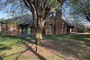 1602 S Eugene Ln, Marion, IL 62959 - Photo 33