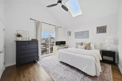 3042 N Racine Avenue #3, Chicago, IL 60657 - Photo 9