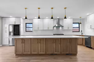 1023 Barberry Ln, Round Lake Beach, IL 60073 - Photo 3