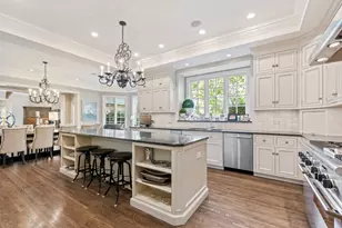 3102 White Oak Ln, Oak Brook, IL 60523 - Photo 13
