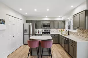 11466 Ashley Woods Dr, Westchester, IL 60154 - Photo 9