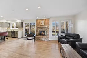 11466 Ashley Woods Dr, Westchester, IL 60154 - Photo 13