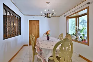 322 S Walnut St, Bensenville, IL 60106 - Photo 9