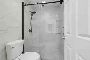 [Address not provided], Westmont, IL 60559 - Photo 27