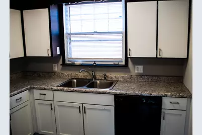 1613 20th Avenue, Rock Island, IL 61201 - Photo 9