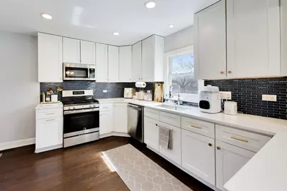 339 N Emroy Avenue, Elmhurst, IL 60126 - Photo 9