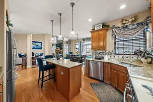 443 Glover Dr, North Aurora, IL 60542 - Photo 9