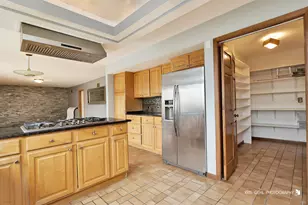 1191 Hunters Ln, Libertyville, IL 60048 - Photo 9