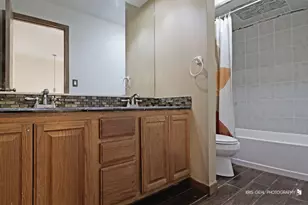 1191 Hunters Ln, Libertyville, IL 60048 - Photo 25