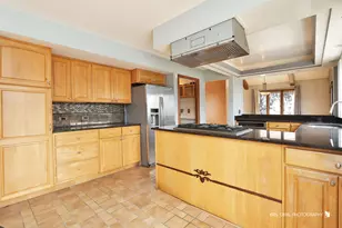 1191 Hunters Ln, Libertyville, IL 60048 - Photo 7