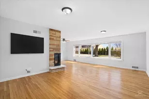 114 N Salem Ave, Arlington Heights, IL 60005 - Photo 5