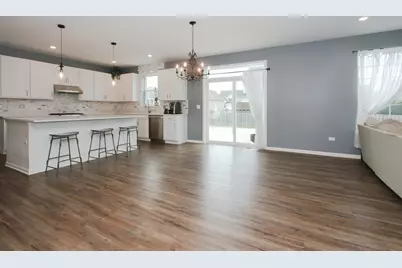 3617 Emerald Road, Elgin, IL 60124 - Photo 3