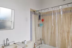 1314 W 18th Pl, Chicago, IL 60608 - Photo 27