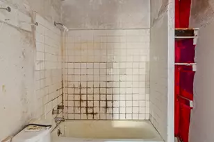 1314 W 18th Pl, Chicago, IL 60608 - Photo 35