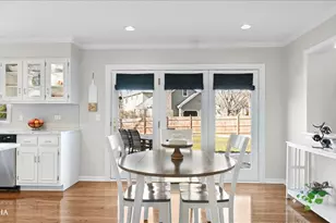 2549 River Woods Dr, Naperville, IL 60565 - Photo 11