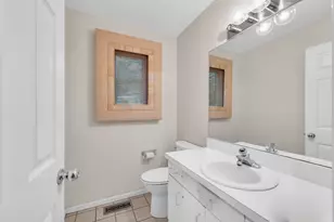 8 Heaton Ct, Sugar Grove, IL 60554 - Photo 21