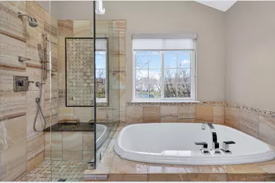 1108 Oxford Court, Oakbrook Terrace, IL 60181 - Photo 23