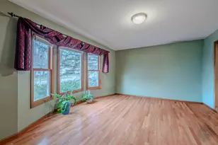 2413 Flambeau Dr, Naperville, IL 60564 - Photo 7