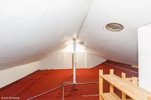 8885 Dryden St, Woodridge, IL 60517 - Photo 15