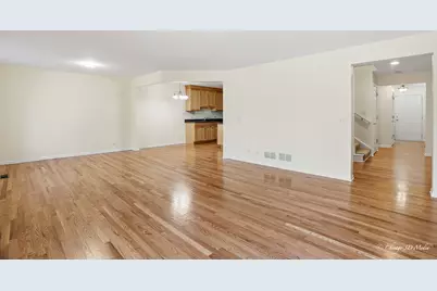 214 Taylor Court, Buffalo Grove, IL 60089 - Photo 5