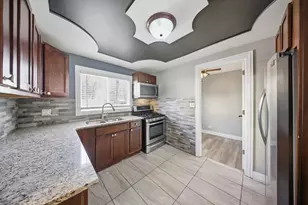 [Address not provided], Aurora, IL 60505 - Photo 5