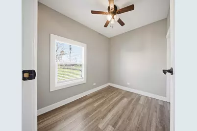 [Address not provided], Aurora, IL 60505 - Photo 11