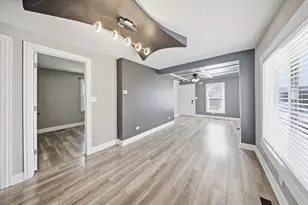 [Address not provided], Aurora, IL 60505 - Photo 7