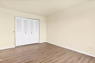 201 Gregory St, Aurora, IL 60504 - Photo 9