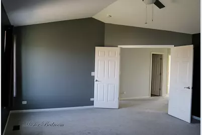 801 Parkside Lane, Yorkville, IL 60560 - Photo 19