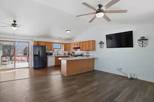 114 Galahad Ct, Poplar Grove, IL 61065 - Photo 7