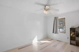 114 Galahad Ct, Poplar Grove, IL 61065 - Photo 11