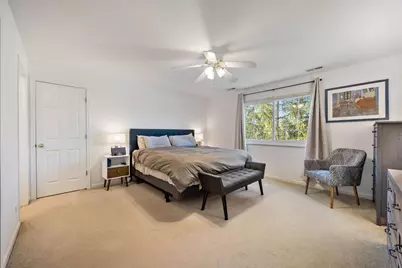 315 Thornwood Way #B, South Elgin, IL 60177 - Photo 11