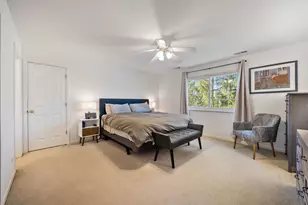 315 Thornwood Way, South Elgin, IL 60177 - Photo 11