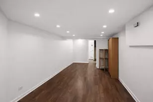 2144 W Montrose Ave, Chicago, IL 60618 - Photo 3