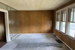 317 W 103rd Pl, Chicago, IL 60628 - Photo 5