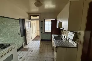 317 W 103rd Pl, Chicago, IL 60628 - Photo 7